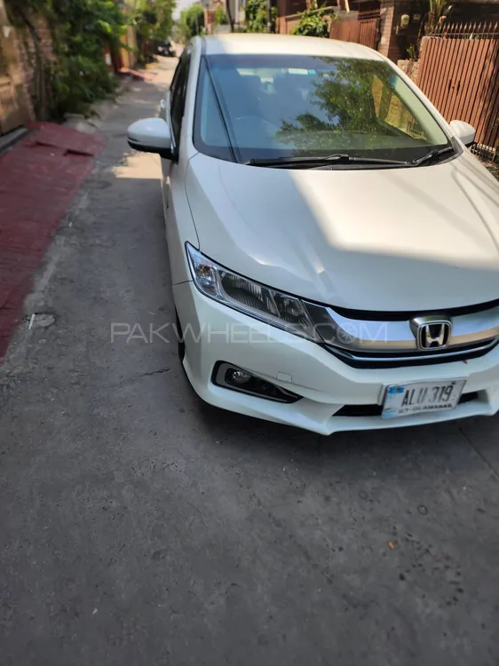 Honda Grace Hybrid 2019 for sale in Faisalabad