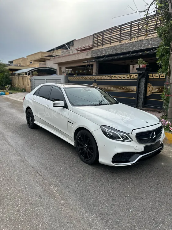 Mercedes Benz E Class 2013 for Sale in Peshawar Image-1