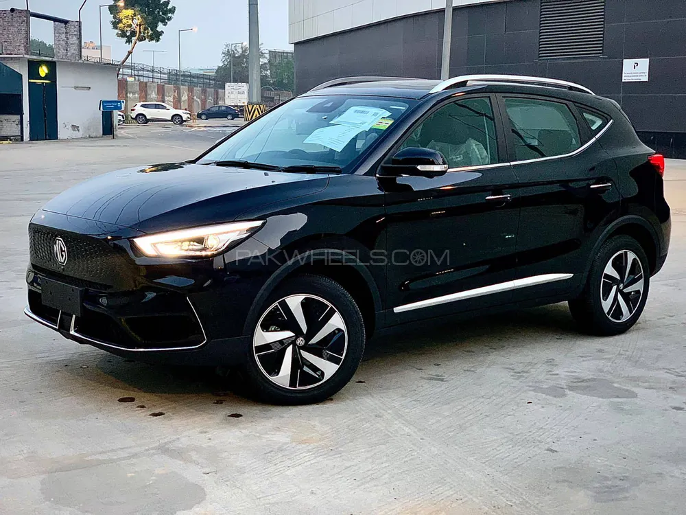 MG ZS EV 2024 for Sale in Lahore Image-1