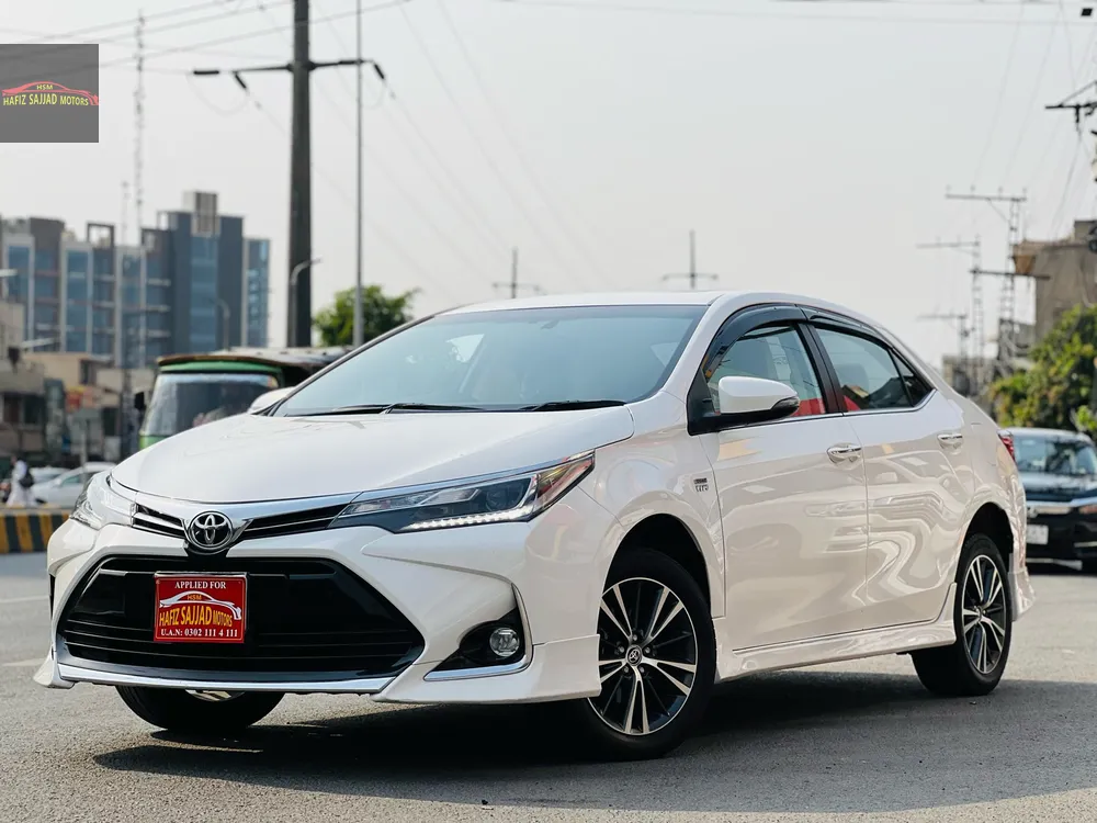Toyota Corolla 2021 for Sale in Lahore Image-1