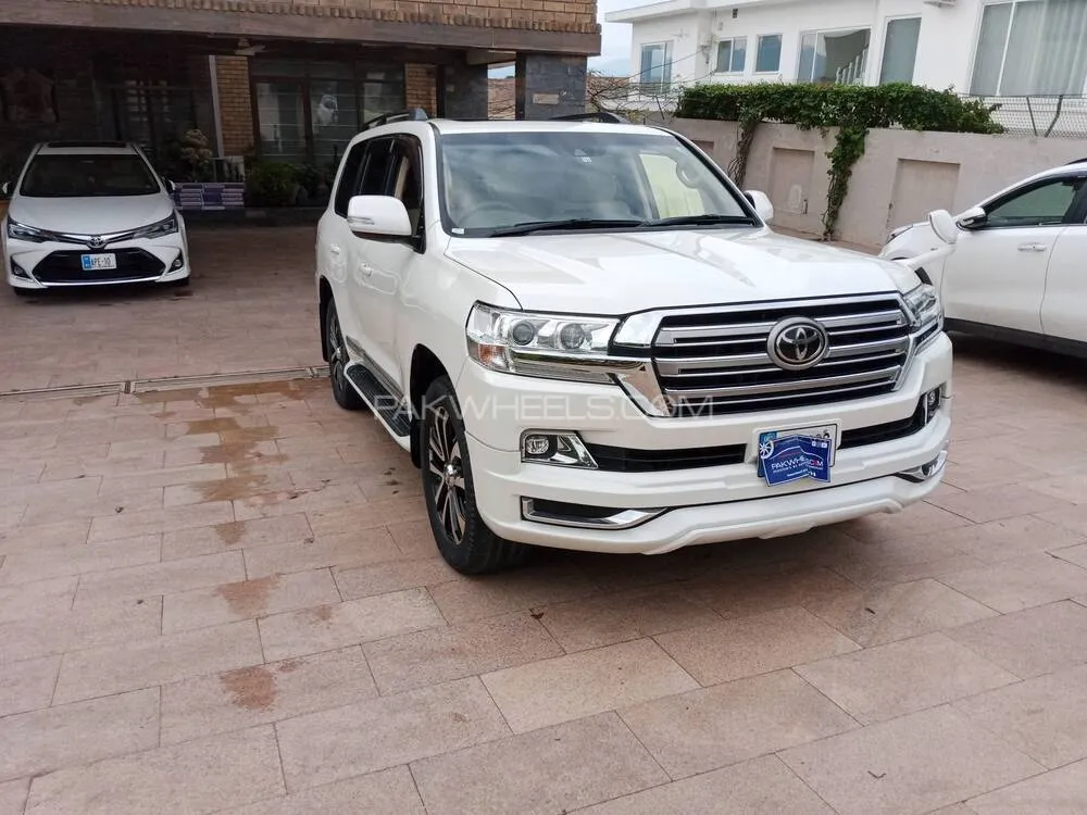 Toyota Land Cruiser 2016 for sale in Islamabad