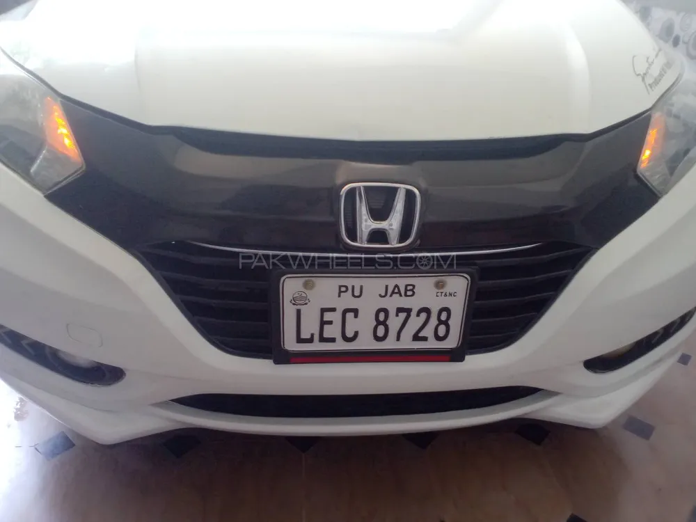 Honda Vezel 2015 for Sale in Gojra Image-1