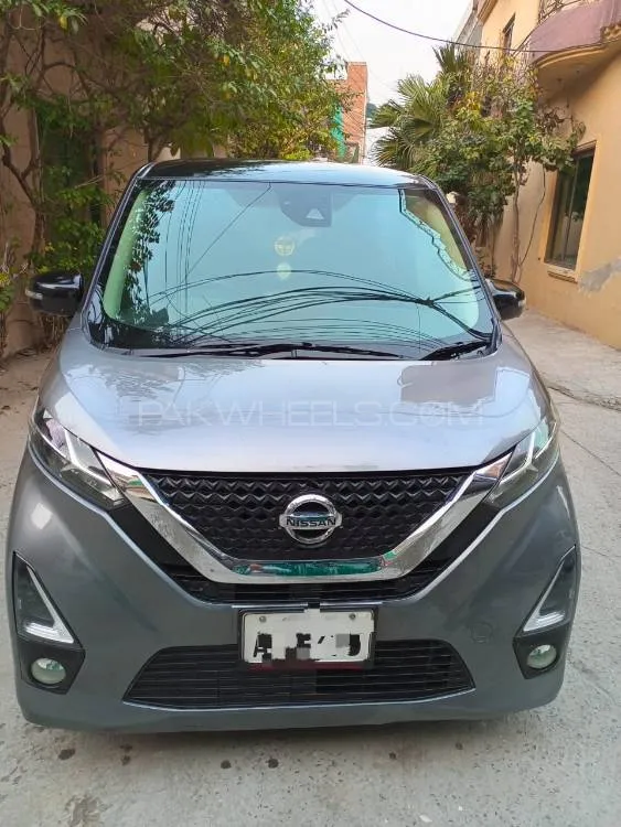 Nissan Dayz Highway Star 2019 for Sale in Lahore Image-1
