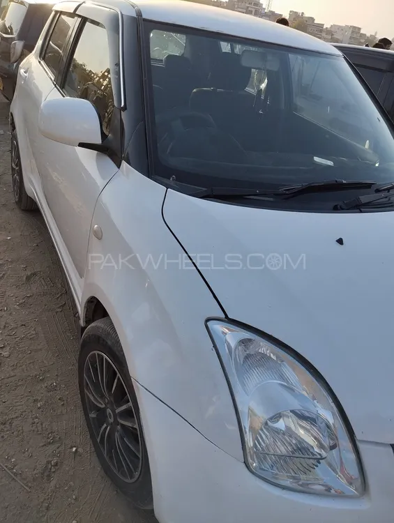 Suzuki Swift 2012 for Sale in Karachi Image-1