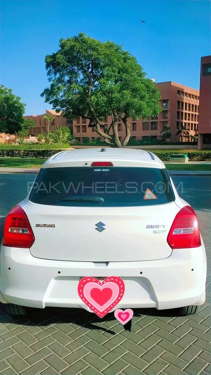 Suzuki Swift 2022 for sale in Karachi