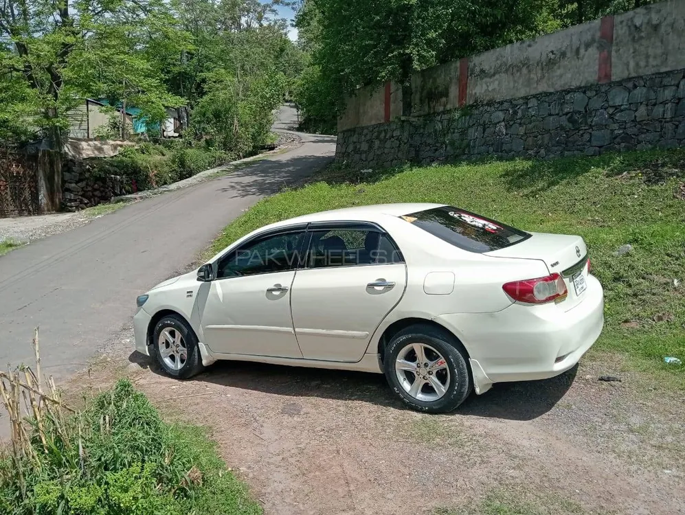 Toyota Corolla 2011 for Sale in Muzaffarabad Image-1