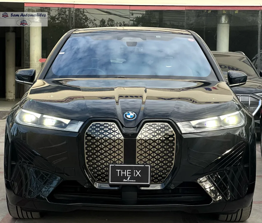 BMW / بی ایم ڈبلیو iX 2022 for Sale in کراچی Image-1
