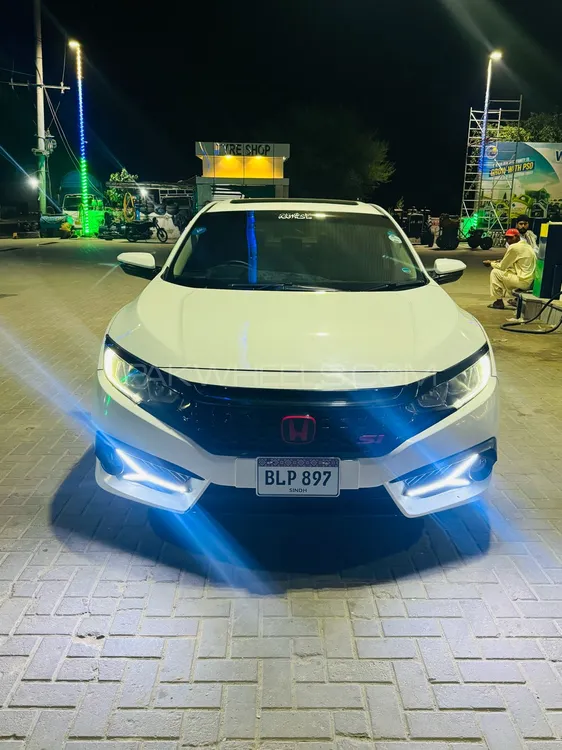 Honda Civic 2017 for Sale in Liaqat Pur Image-1