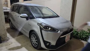 Toyota Sienta 2018 for Sale