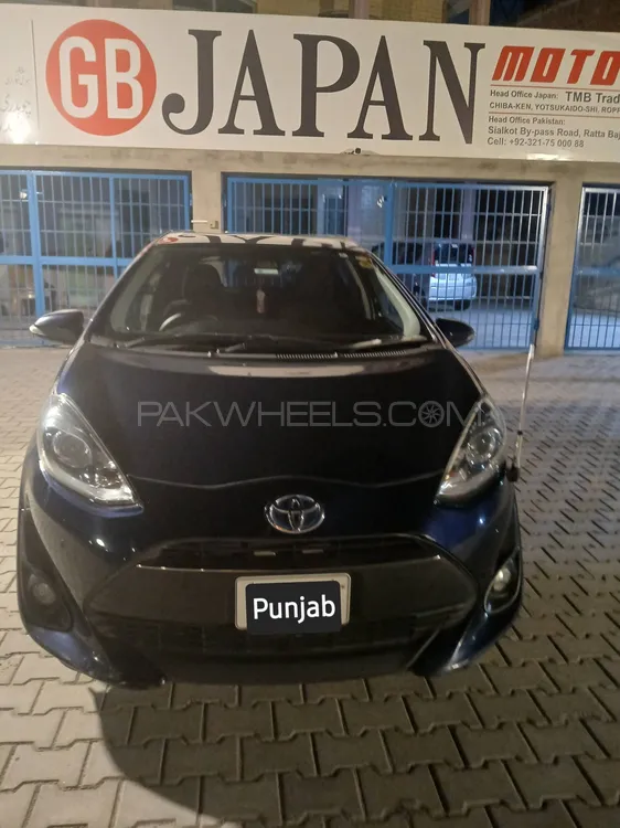 Toyota Aqua 2018 for Sale in Gujranwala Image-1
