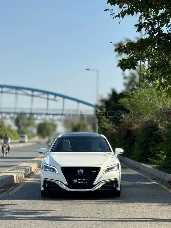 Toyota Crown 2020 for Sale in Lahore Image-1