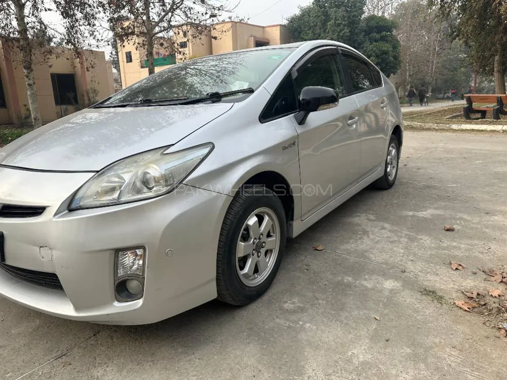 Toyota Prius 2010 for sale in Nowshera cantt