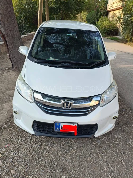 Honda Freed 2014 for Sale in Peshawar Image-1