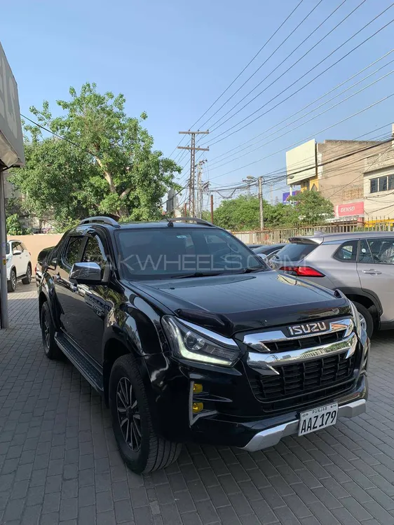 Isuzu D-Max 2020 for Sale in Lahore Image-1
