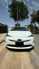 Toyota Prius S Touring Selection 2017 for Sale