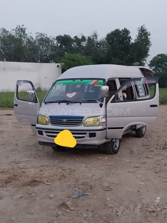 Toyota Hiace 2002 for Sale in Gujranwala Image-1
