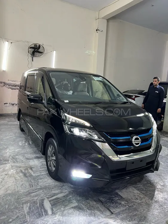 Nissan Serena 2019 for Sale in Gujranwala Image-1