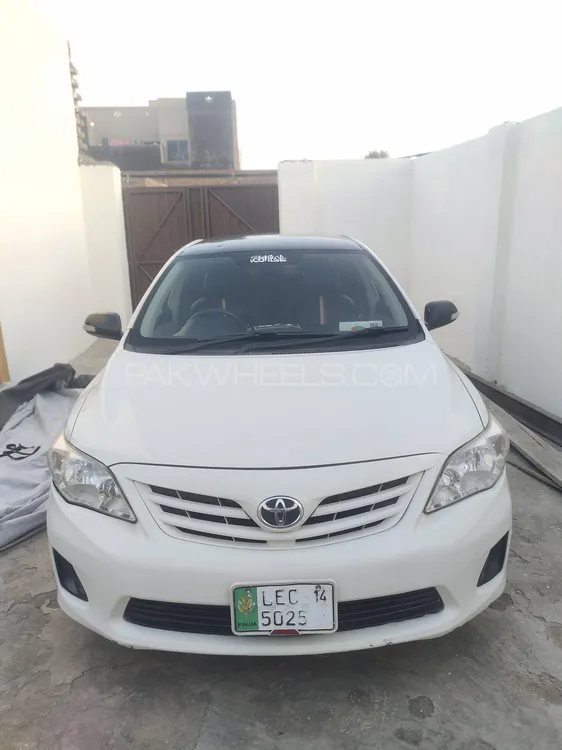 Toyota Corolla 2014 for Sale in Jhang Image-1