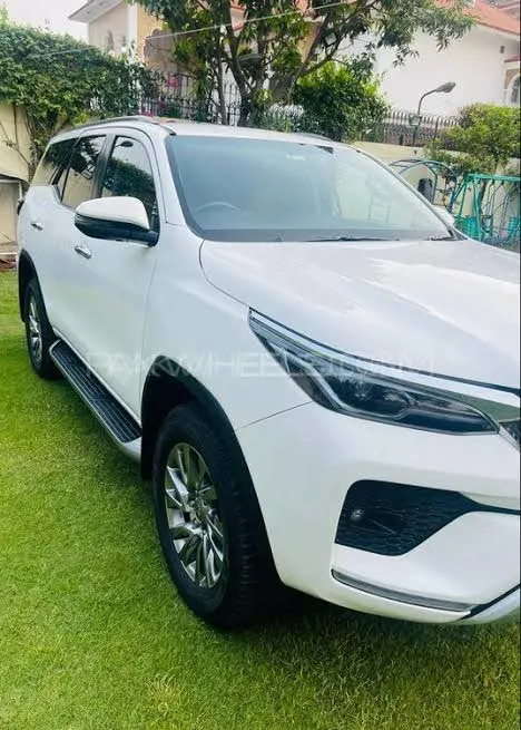 Toyota Fortuner 2021 for Sale in Lahore Image-1