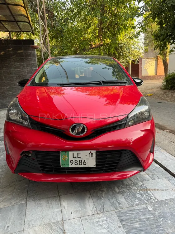 Toyota Vitz 2014 for sale in Sahiwal