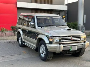 Mitsubishi Pajero Exceed Automatic 2.8D 1993 for Sale
