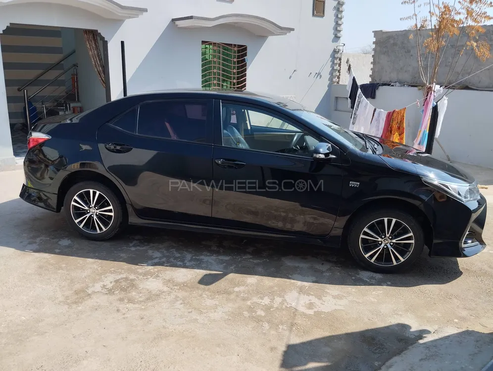 Toyota Corolla 2019 for Sale in Burewala Image-1