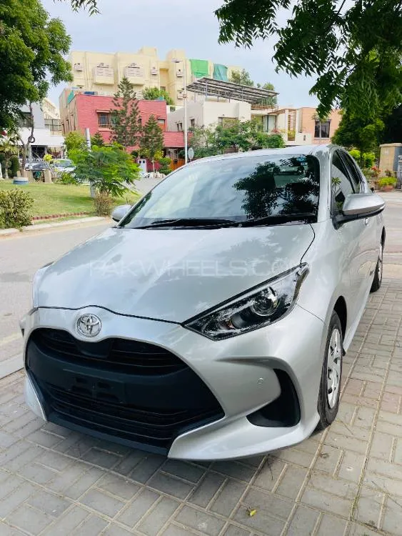 Toyota Yaris Hatchback 2020 for Sale in Karachi Image-1