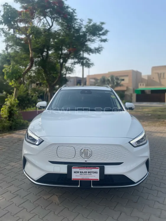 MG ZS EV 2023 for Sale in Lahore Image-1