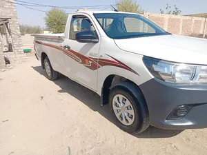 Toyota Hilux 4X2 Single Cab Deckless 2018 for Sale