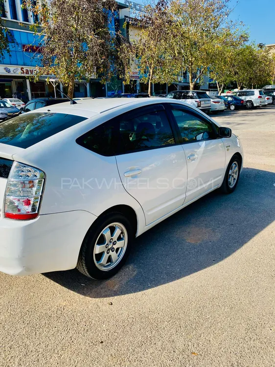 Toyota Prius 2007 for sale in Islamabad