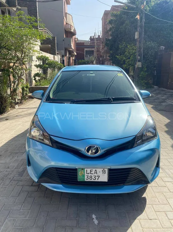 Toyota Vitz 2018 for Sale in Faisalabad Image-1