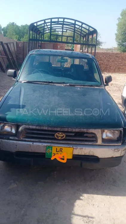 Toyota Hilux 2002 for Sale in Rahim Yar Khan Image-1
