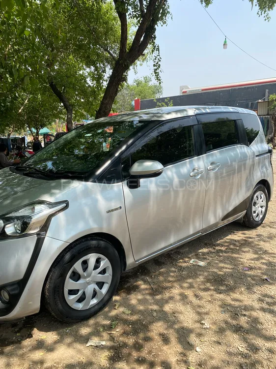 Toyota Sienta 2015 for sale in Islamabad