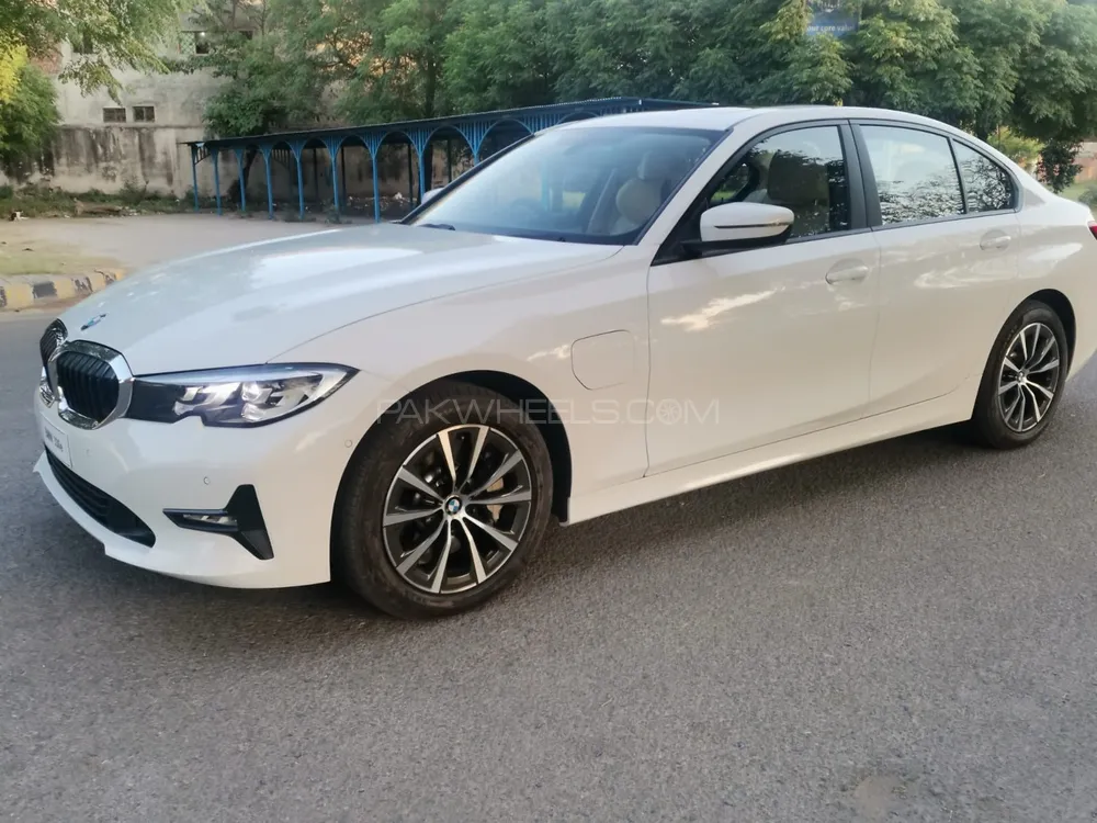 BMW 3 Series 2022 for sale in Lahore