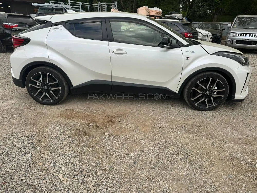 Toyota C-HR 2020 for Sale in Lahore Image-1