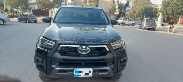 Toyota Hilux 2023 for Sale in Islamabad Image-1
