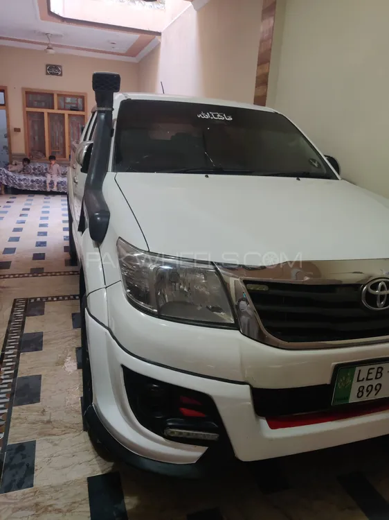 Toyota Hilux 2016 for sale in Peshawar