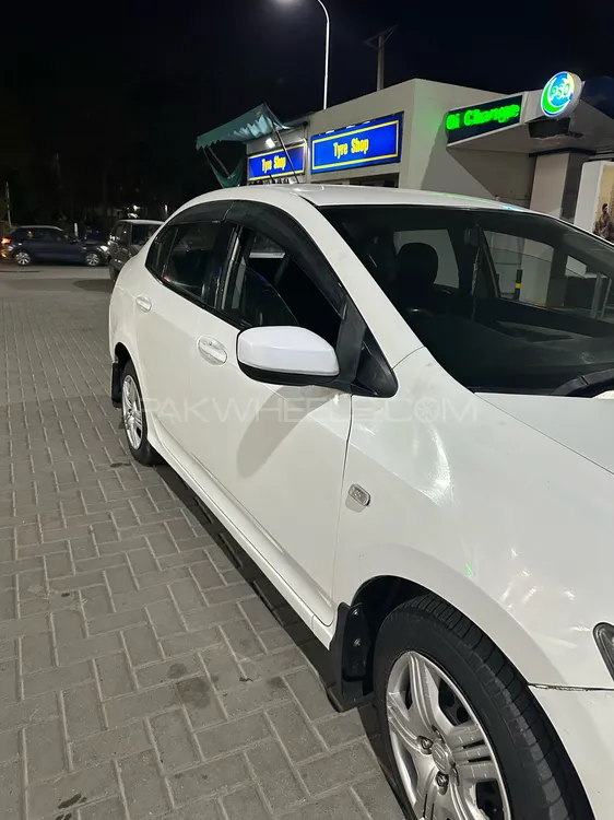 Honda City 2010 for Sale in Lahore Image-1