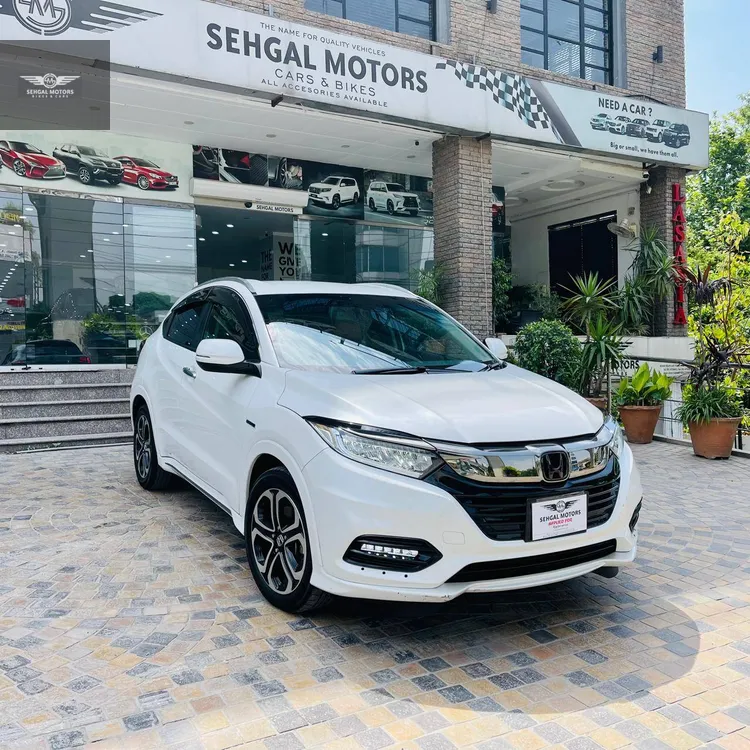 Honda Vezel 2020 for Sale in Rawalpindi Image-1