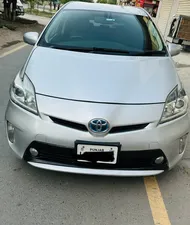 Toyota Prius G LED Edition 1.8 2015 for Sale