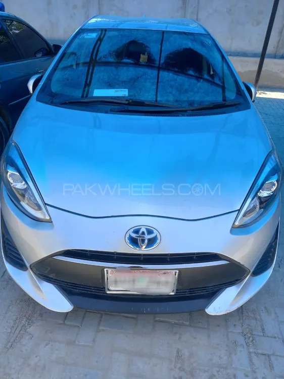 Toyota Aqua 2018 for Sale in Sukkur Image-1