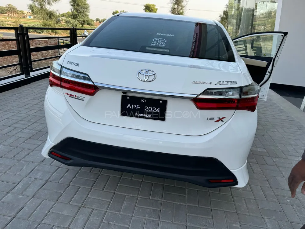 Toyota Corolla 2022 for Sale in Vehari Image-1