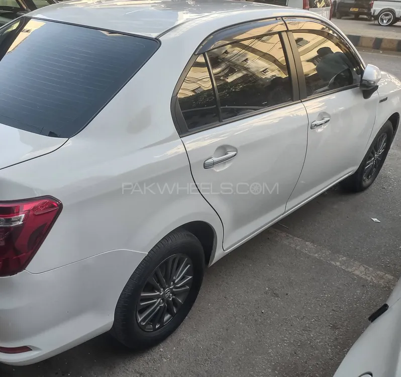 Toyota Corolla Axio 2015 for sale in Karachi