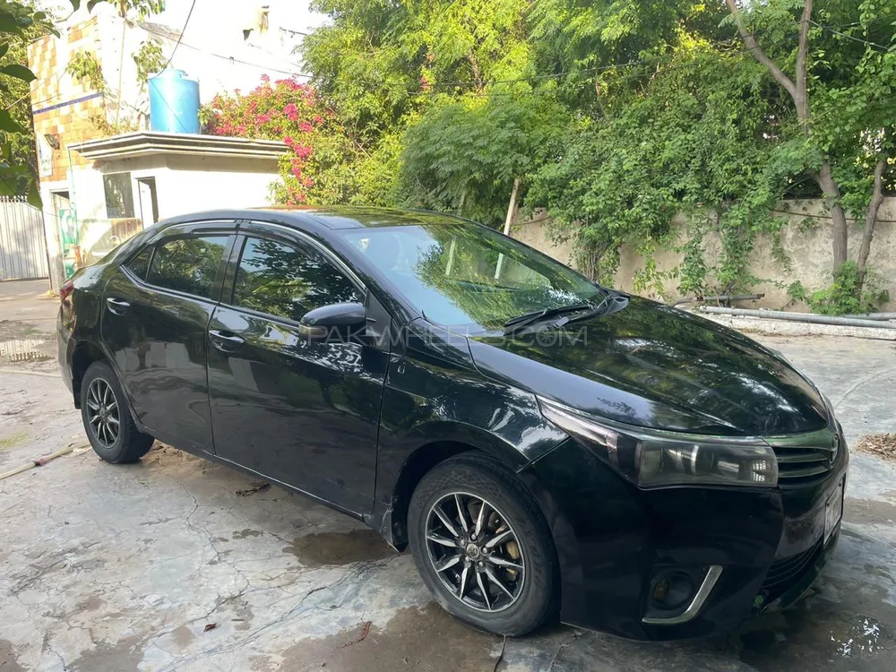 Toyota Corolla 2018 for Sale in Shah kot Image-1