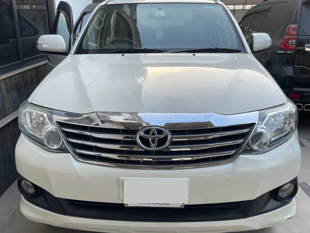 Toyota Fortuner 2013 for Sale in Gujranwala Image-1