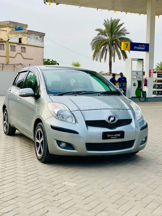 Toyota Vitz 2007 for Sale in Multan Image-1