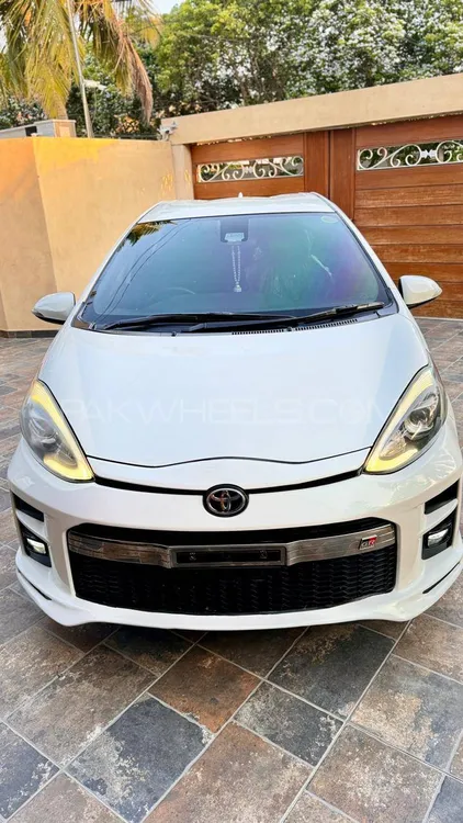 Toyota Aqua 2017 for Sale in Karachi Image-1