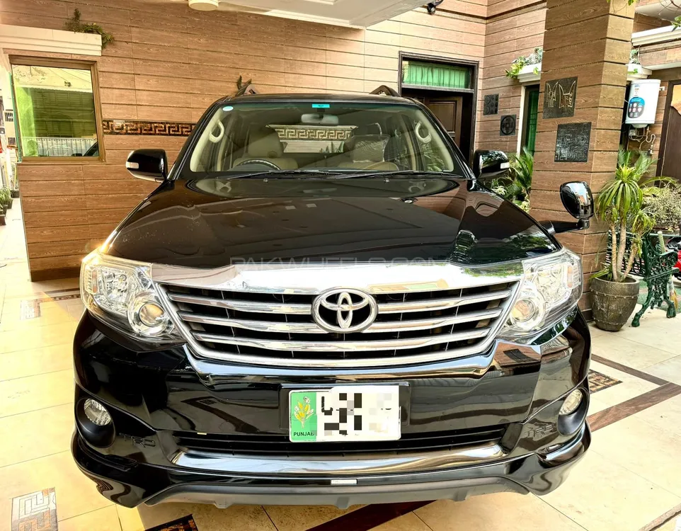 Toyota Fortuner 2015 for sale in Lahore