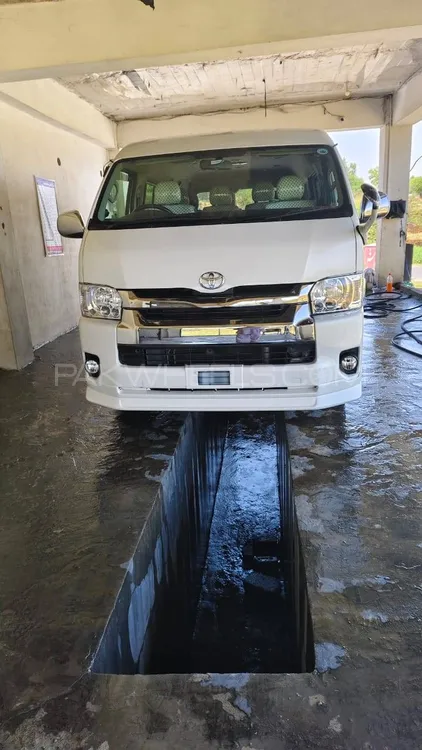 Toyota Hiace 2011 for Sale in Mirpur A.K. Image-1