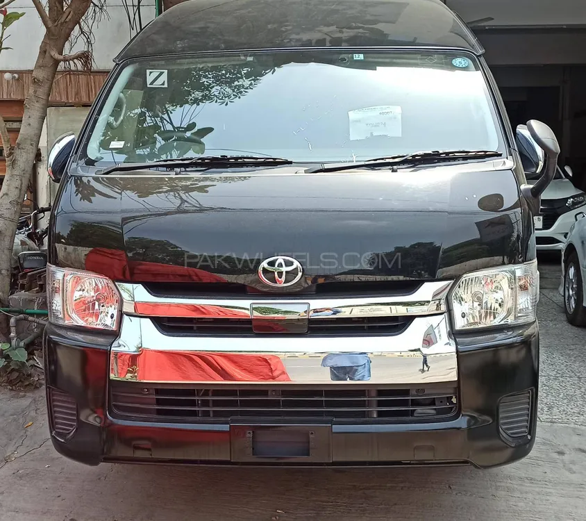 Toyota Hiace 2019 for sale in Lahore
